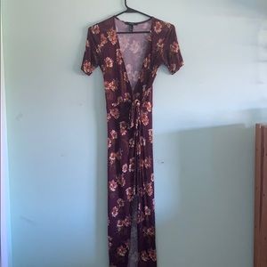 Gorgeous Forever 21 wrap maxi dress